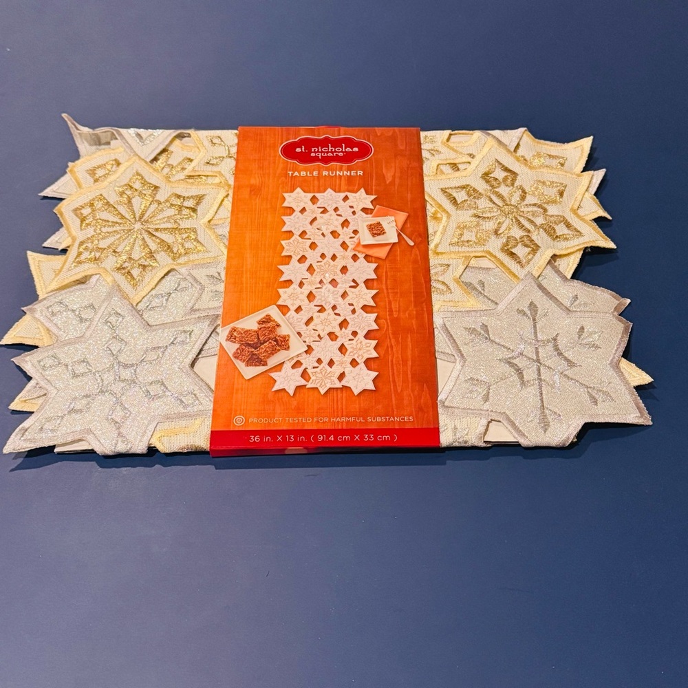 St. Nicolas Square Gold & Silver Holiday Snowflake Table Runner 36"x 13" New